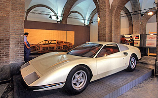 Pininfarina P6